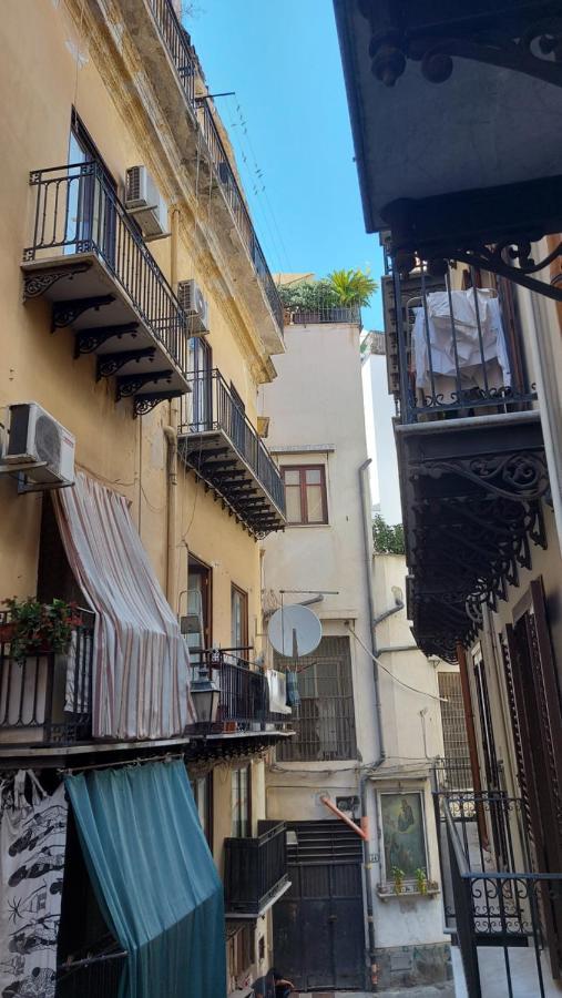 Appartamento In Pieno Centro I Mori E Le Dame Palermo Buitenkant foto