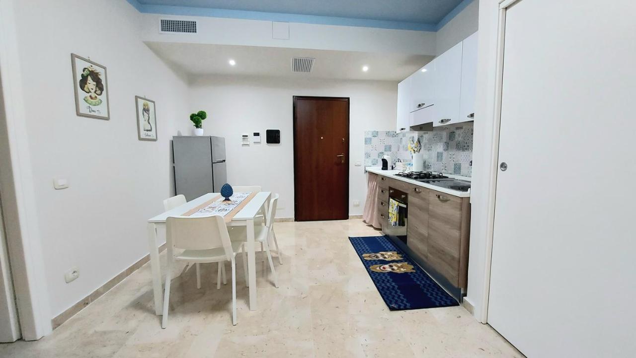 Appartamento In Pieno Centro I Mori E Le Dame Palermo Buitenkant foto